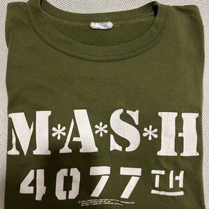 Vintage 1981 M*A*S*H Graphic T-Shirt